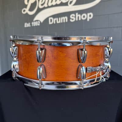 Yamaha Maple Custom Absolute 5.5x14" Snare Drum in Satin Vintage Maple (Rm4) image 4