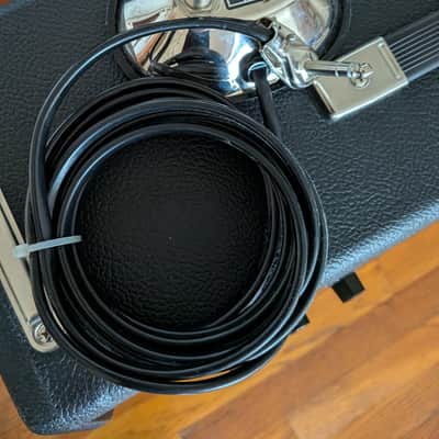 Fender '65 Deluxe Reverb Reissue 22-Watt 1x12" Guitar Combo 1994 - Present - Black image 2
