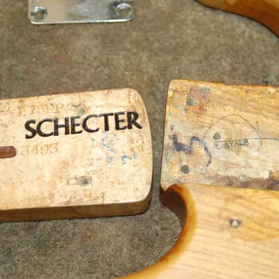 Schecter Jazz Bass 1970's Natural Ash Emg Dimarzio BadAss Bridge Hardshell Case image 4