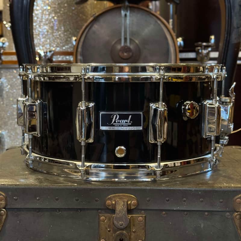 VINTAGE 1984 Pearl 6.5x14 MX Series Maple Snare Drum in Black image 1