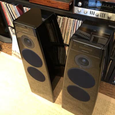 Meridian Special Edition DSP5200 Digital Active Speakers in Original Boxes image 3