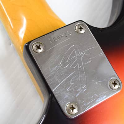 Fender Jaguar with Rosewood Fretboard 1966 - Sunburst image 10