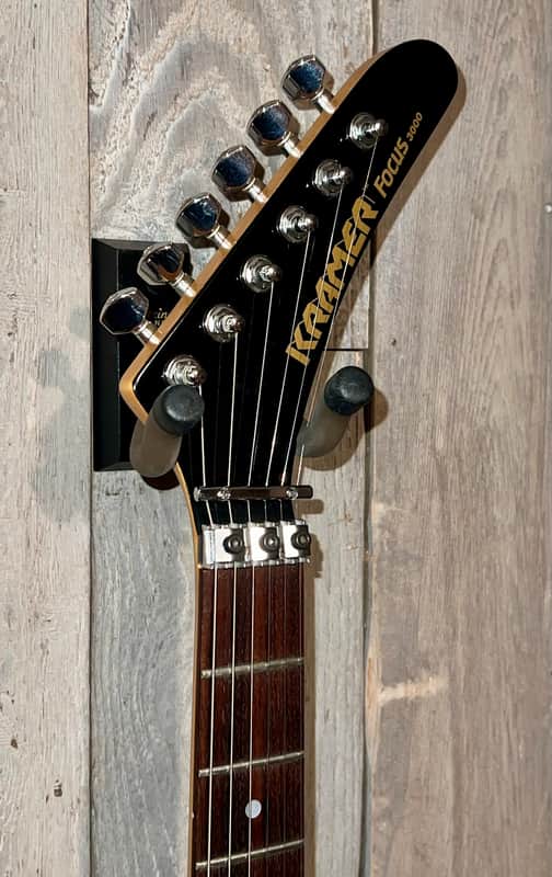 Excellent 1985 Kramer Focus 3000, Made in Japan Black, Pro Setup