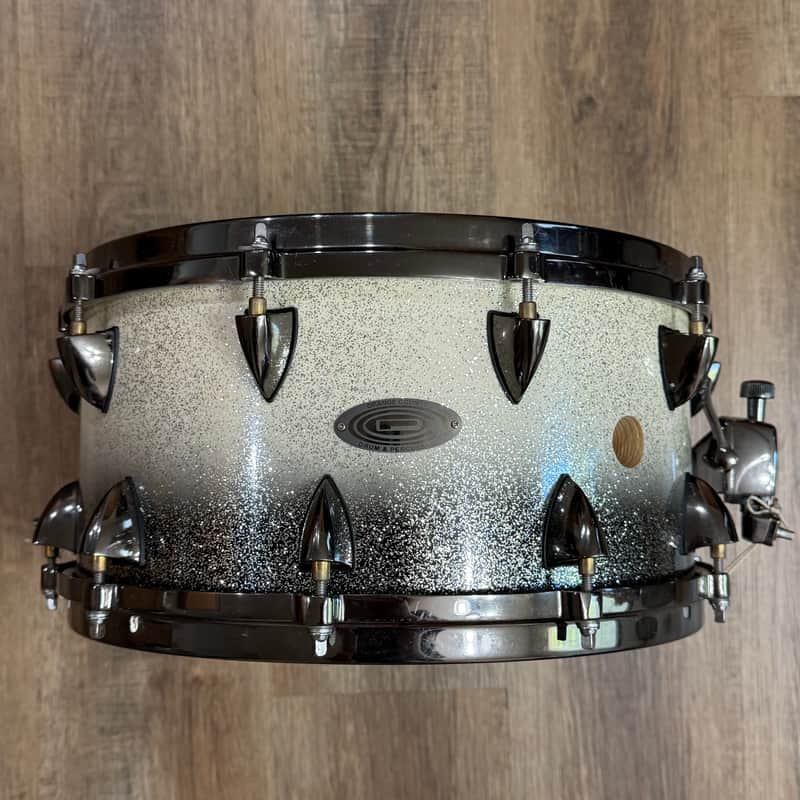 Orange County Drum & Percussion 25-ply Maple Vented Snare Drum 2020 - Silver Sparkle Fade 14x7 image 1