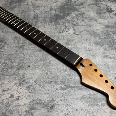 Real Life Relics Nitro Roasted Maple Strat® Stratocaster Neck Maple W Rosewood Fingerboard Rounded Fret Ends SRMRW22 #2