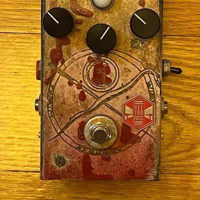 Beetronics Custom Shop "Crowley's" set Whocta Hell / OctaHive / OverHive image 6