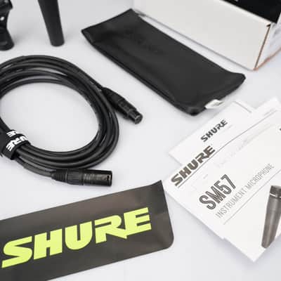 Shure SM57 Dynamic Microphone w/ Mogami Cable & Box #58787 image 10