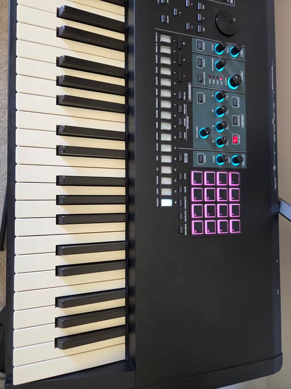 Roland Fantom 8 88-Key Workstation Keyboard 2019 - Present - Black image 1