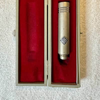 Neumann KM 84 Small Diaphragm Cardioid Condenser Microphone | Reverb
