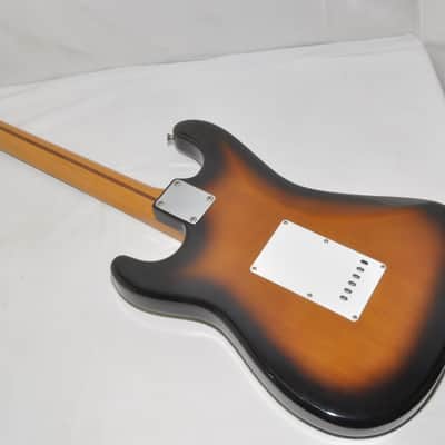 Fender Japan Stratocaster S023612 Sunburst style Electric Guitar Ref. No.6318 image 10