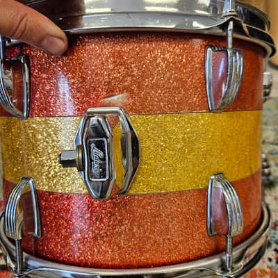 Ludwig Tri-Band Red & Gold Sparkle 3-ply Kit 22-16-12" Blue/Olive Badge image 19