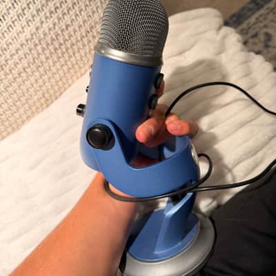 Blue Yeti Multipattern USB Microphone 2010s - Blackout Blue image 3