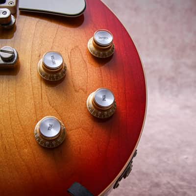 GIBSON USA Les Paul Classic "Heritage Cherry Sunburst + Rosewood" (2019) image 9