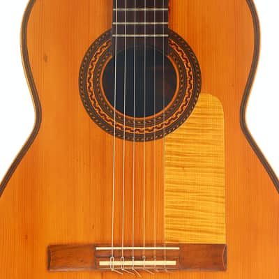 Telesforo Julve ~1930 Torres style classical guitar - nice vintage sound image 3