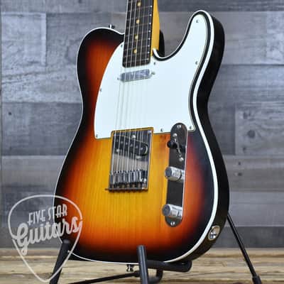Pre-Owned Fender American Ultra Luxe Vintage '60s Custom Telecaster - 3-Color Sunburst with Hardshell Case image 12