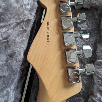 Fender American Professional Stratocaster with Rosewood Fretboard 2017 - 2019 - 3-Color Sunburst image 13