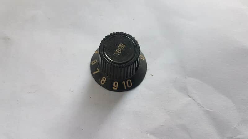 1975 Hoyer Model 5060 LP Knob image 1