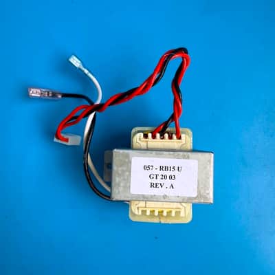 Fender Rumble 15 (PR2490) Bass Amp Part: Power Supply Transformer [057-RB15U] image 2