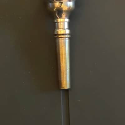 VINCENT BACH CORP., NEW YORK CORNET MOUTHPIECE - 7 - 1940s image 1