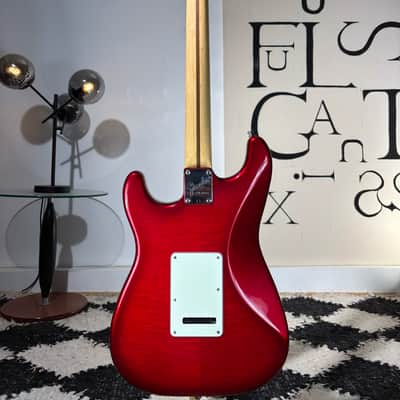 Fender Stratocaster Ultra Crimson Burst 1993 All original With full Case Candy AMAZING! image 6