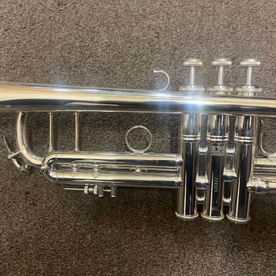 Bach 190S37 Bb Trumpet image 7