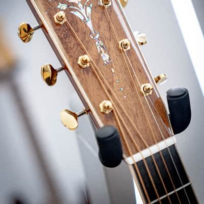Martin CEO-10 Limited Edition 000-42 Guatemalan Rosewood and European Spruce Ambertone image 9