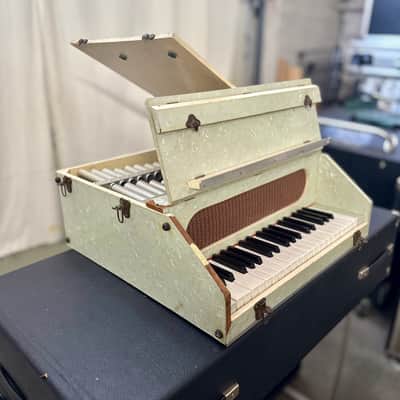 JENCO Celeste 3 octave c 1950 - MOP original vintage USA celesta celestette image 3