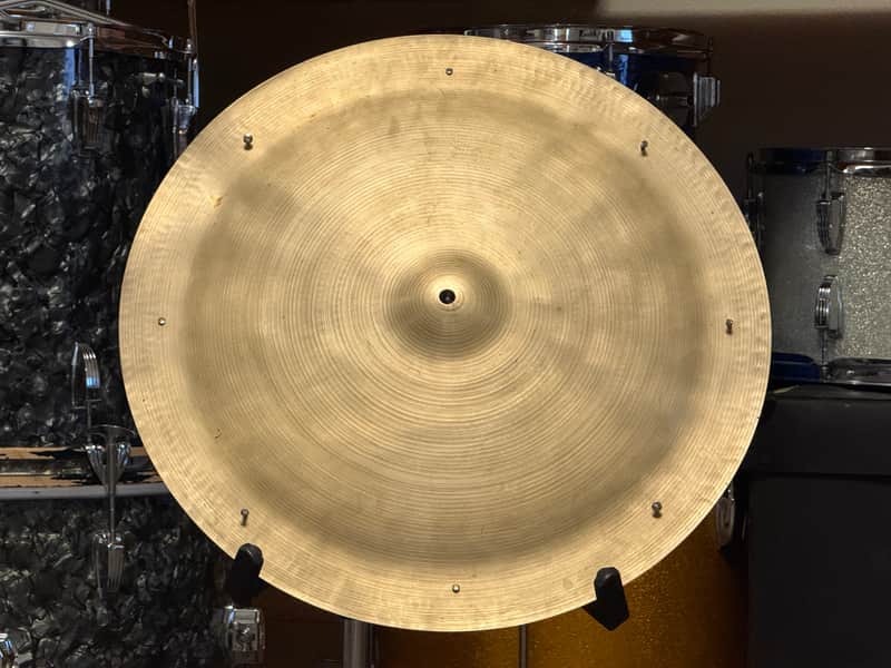 1960's Zildjian 20" Pang Sizzle Cymbal 2030g Swish China image 1