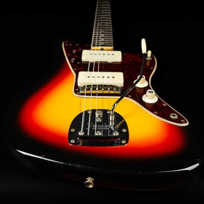 Fender Jazzmaster 1966 - 3-Tone- Sunburst image 11