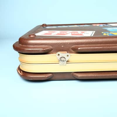 Original Vintage Hardshell Guitar Case Fender 1980s Walnut Elite Stratocaster image 10