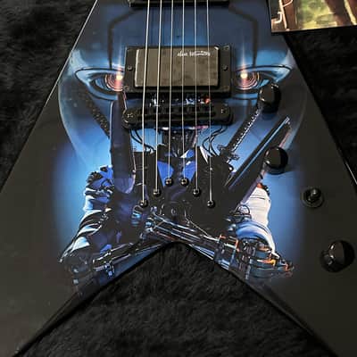 Dean USA Dave Mustaine Owned Tour Guitar Signed with Pics & COA image 3