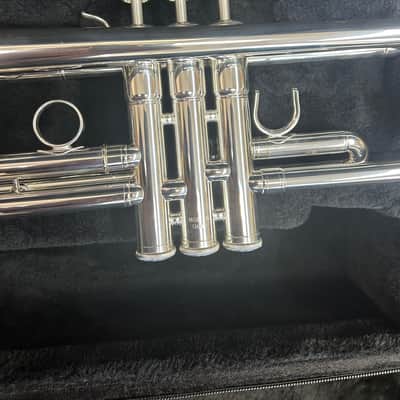 Yamaha YTR-4335GS Intermediate Bb Trumpet 2000s - Silver image 3