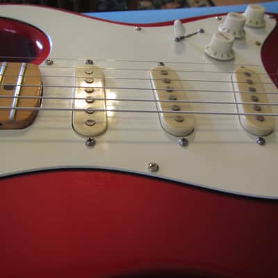 Series 10 Strat-Style Candy/Red image 3