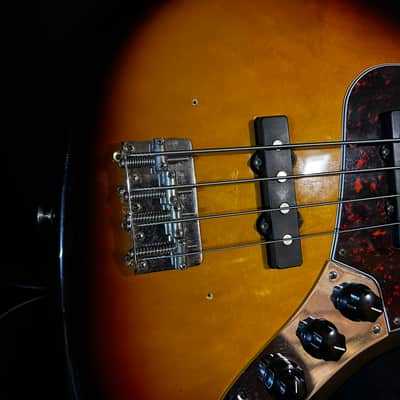 Fender Deluxe Active Jazz Electric Bass Guitar MIM Mexico w Case image 3