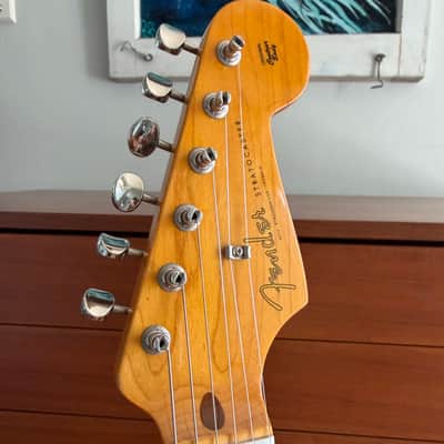 Fender Classic Series '50s Stratocaster Lacquer 2017 - Candy Apple Red image 4