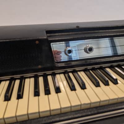 Compass Point Studio's Wurlitzer 200A 64-Key Electric Piano 1974 - 1983 - Black image 3