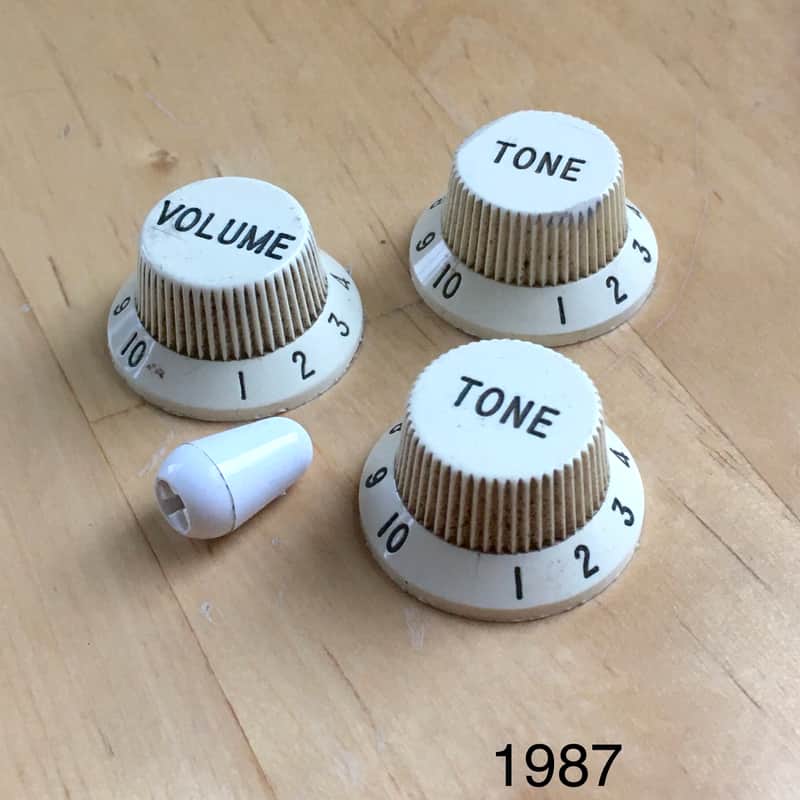 1987 Fender American Vintage Reissue Strat Stratocaster Knobs Guitar Relic Cream image 1