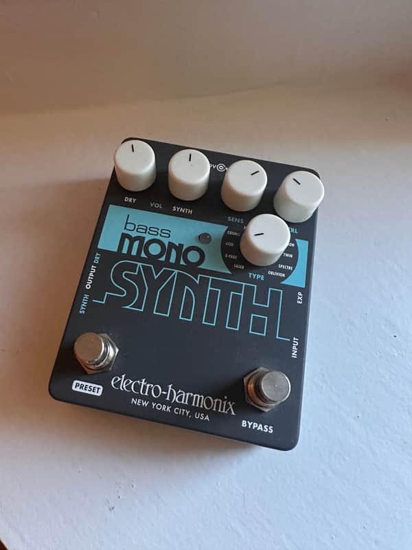 Electro-Harmonix Bass Mono Synth