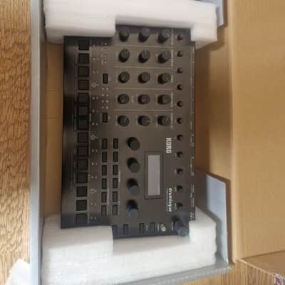 Korg Drumlogue Hybrid Drum Machine 2022 - Present - Black image 4
