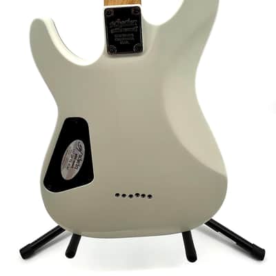Schecter Omen-6 2012 - Vintage White image 7