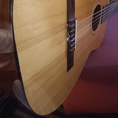 Goya Classical Guitar 1963 - Lacquer image 18