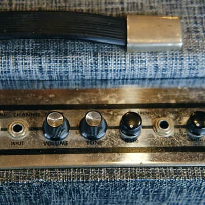 Supro 1965 697T / S6497 Combo Tremolo Valco Thunderbolt 1x15 Combo Guitar amplifier - With Original Jensen Speaker image 11