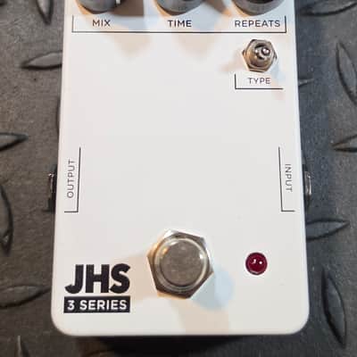 JHS 3 Series Delay 2020 - Present - White image 2