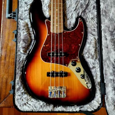 Fender Vintera J Jazz bass w/TSA case 2022 - sunburst image 1