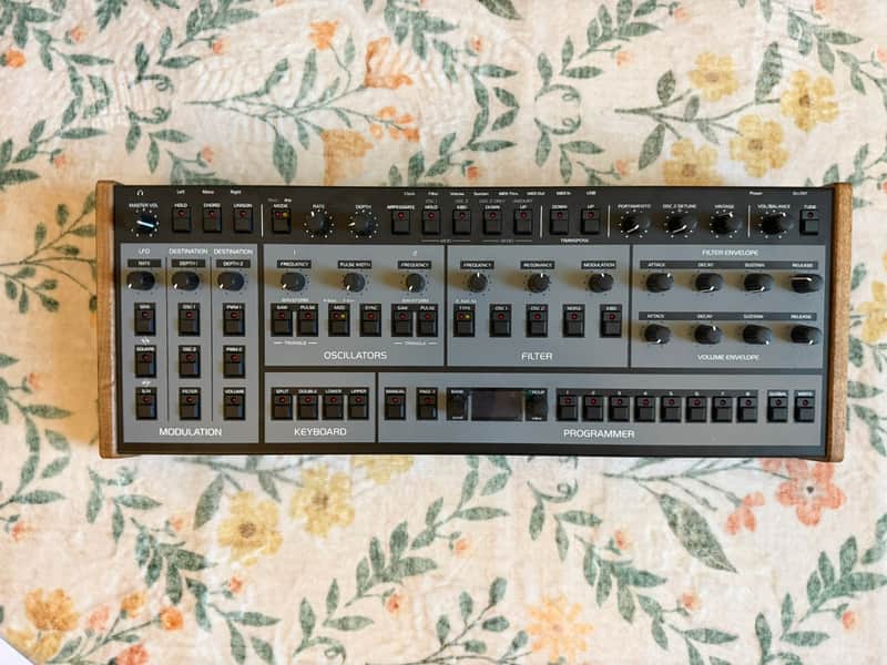 Oberheim OB-X8 Desktop 8-Voice Synthesizer