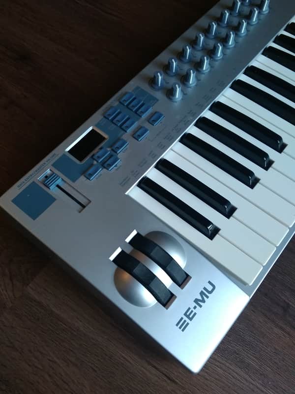 E-MU Xboard49 USB Keyboard Midi Controller USB, 9v power supply, or battery powered. image 1