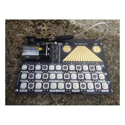 Sixty Four Pixels Le Grand Strum Strummed Chord Desktop MIDI Controller image 3