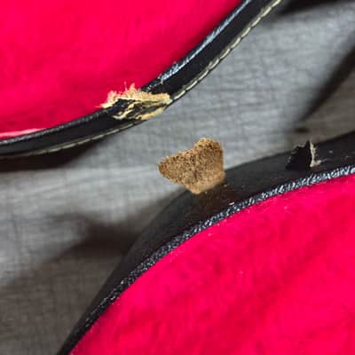 Vintage RARE 1966 to 1969 Gibson Branded Black Red Plush ES 335 330 Soft Shell Electric Guitar Case image 11
