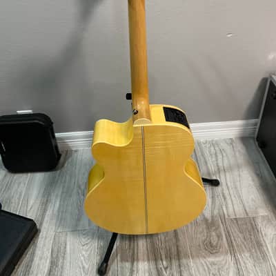 Takamine EG-523SC Natural image 7
