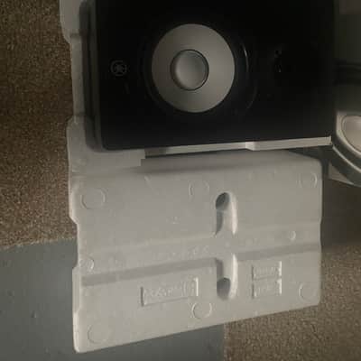 Yamaha HS5 5" Powered Studio Monitors (Pair) image 2